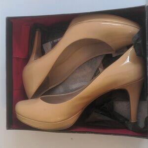 Vince Camuto patent leather pumps